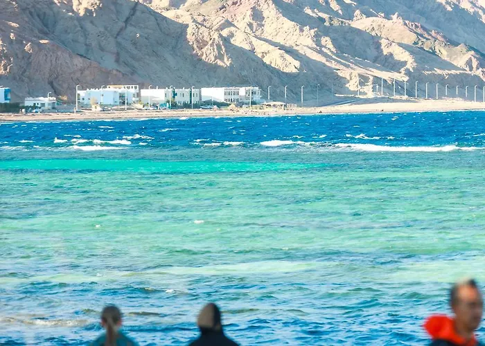 Neom Hotel *