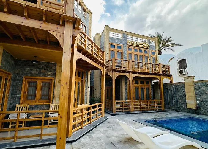 Hotel Neom *