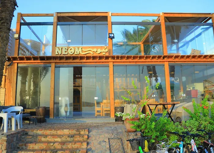 Neom Hotel *