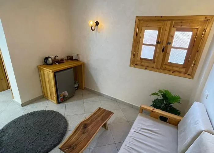 Hotel Neom *